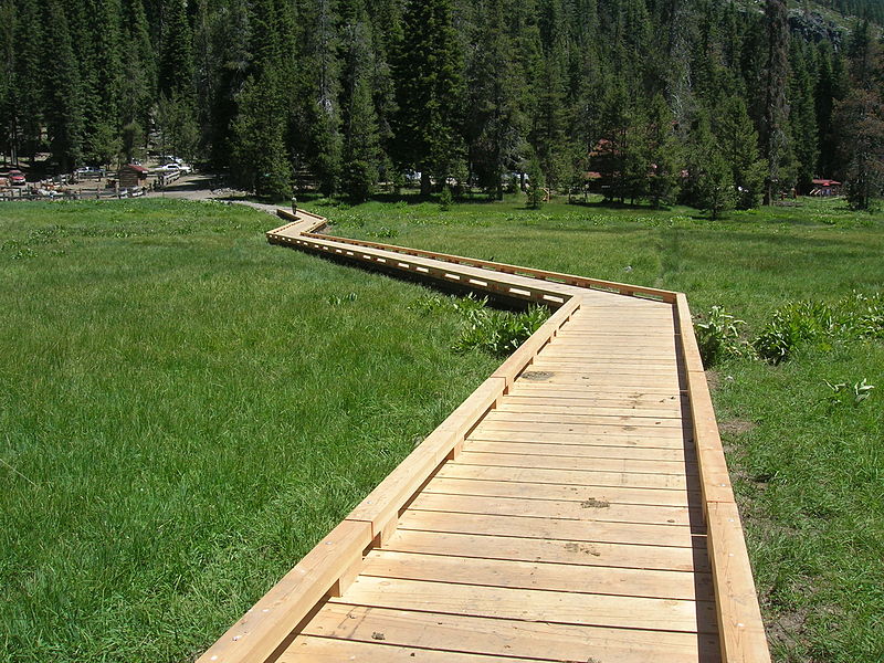 File:New Drakesbad Meadow boardwalk (8288016315).jpg