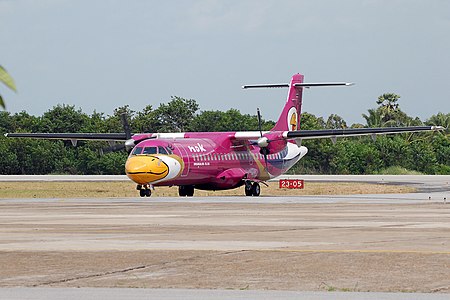 ไฟล์:Nok_Air_ATR_ATR-72-201_Prasertwit-4.jpg