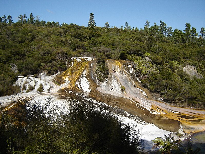 File:Orakei Korako.jpg