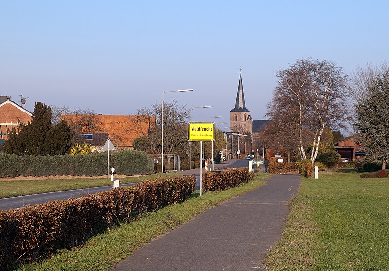 File:Ortseinfahrt Waldfeucht im Westen.jpg