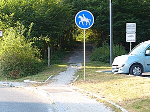 B22c Chemin obligatoire et réservé pour les cavaliers