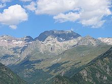 Pic Perdiguère (3 222 m), point culminant, vu du sud.