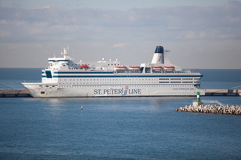 File:Princess Maria in the port of Sochi..jpg