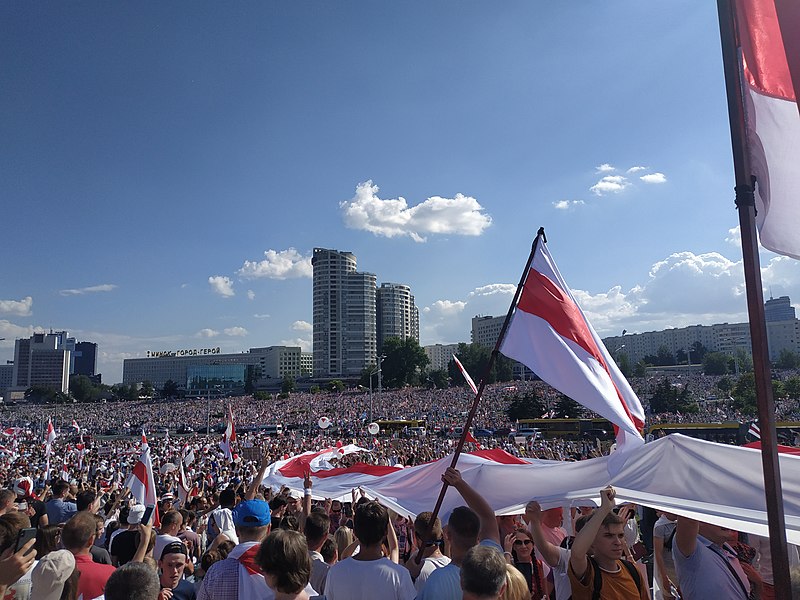 File:Protest actions in Minsk (Belarus) near Stella, August 16.jpg