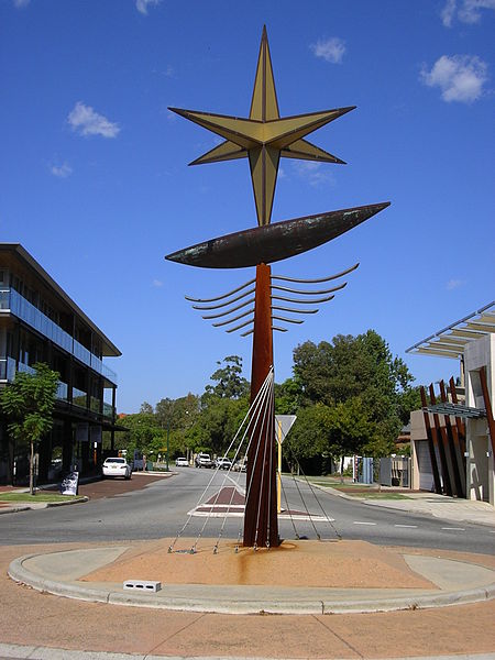 File:Public Art-Asteroids, Nedlands 009.jpg