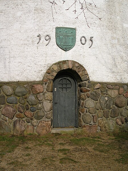 File:Ræveskovvej Det gamle vandtårn i Gentofte indgangspartiet.jpg