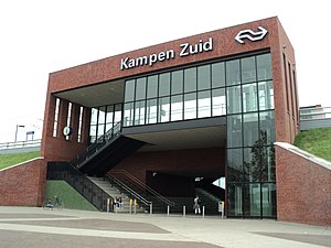 Railway station building of Kampen Zuid.jpg