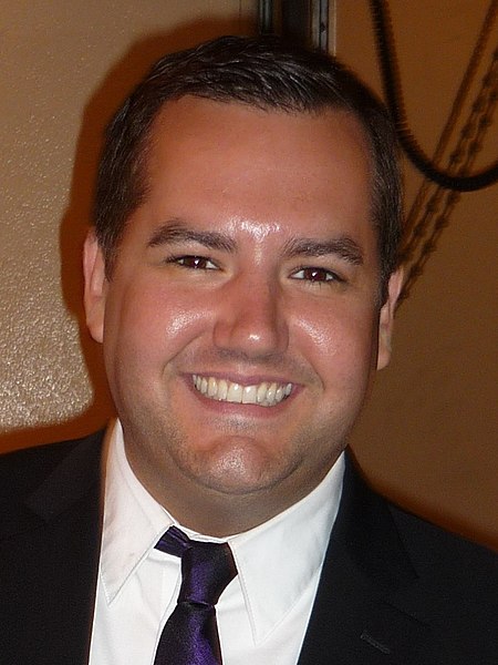 File:Ross Mathews (cropped).jpg