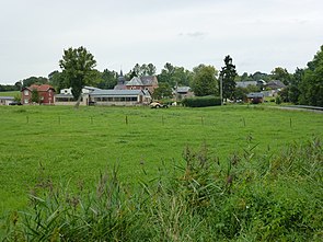 Rubigny (Ardennes) vue du village.JPG