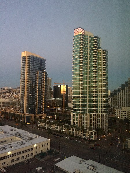 File:San Diego (30899955510).jpg