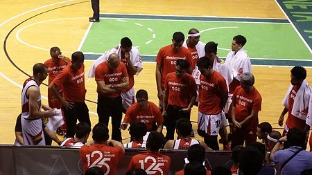 San Miguel Beermen huddle - 2015-1209 (23561025401).jpg