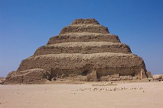 Pirámide escalonada de Saqqara.