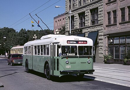 1940 Twin Coach No. 643, retired in 1978, was restored by MEHVA in the late 1980s and wears the Seattle Transit System's 1955–1968 livery. It was renumbered 905 in 2018.[54]