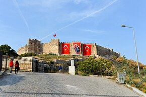 Selçuk fortress.jpg