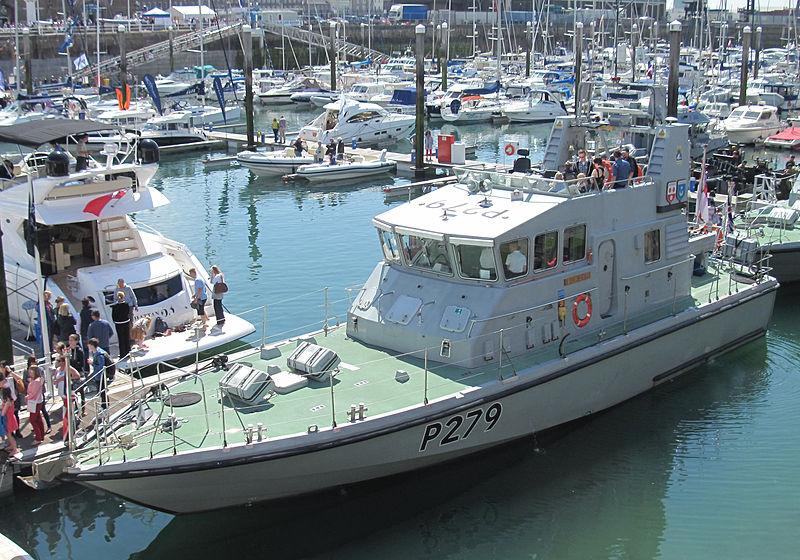 File:Show des Batchieaux Jersey Boat Show 2013 56.jpg