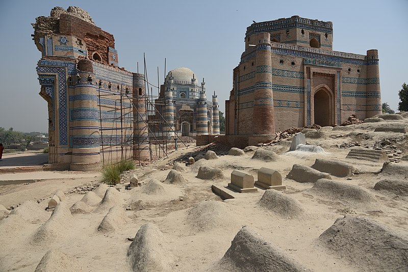 File:Shrine of Hazrat Jalaluddin Bukhari.jpg