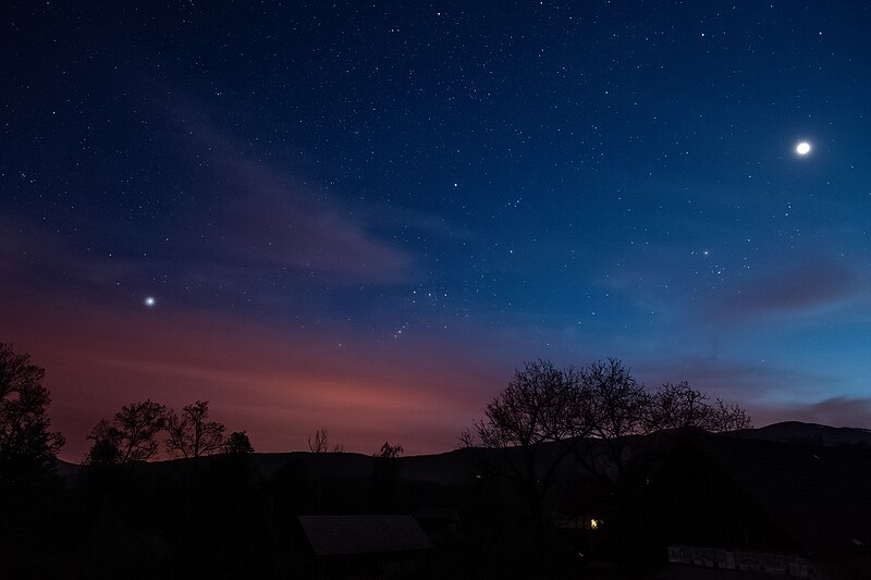 File:Sky full of Stars.jpg - Wikimedia Commons