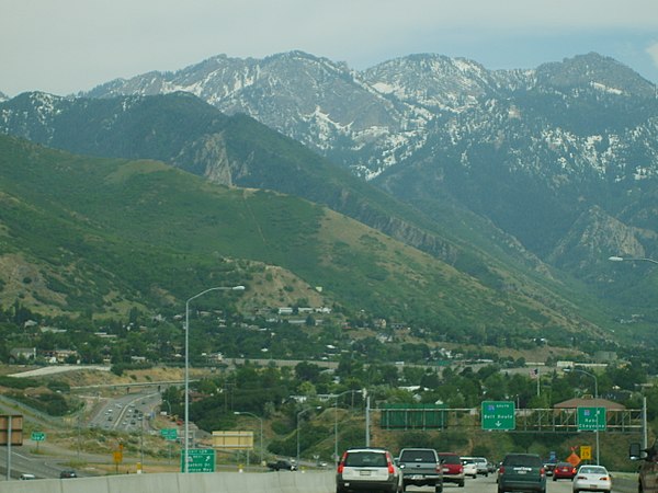 Looking southward at the southern terminus of SR-186 toward the counter-clockwise end of I-215 at the mouth of Parley's Canyon