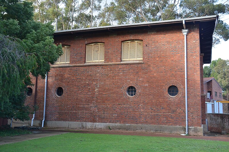 File:South western wall of No 1 Pumping Station.jpg