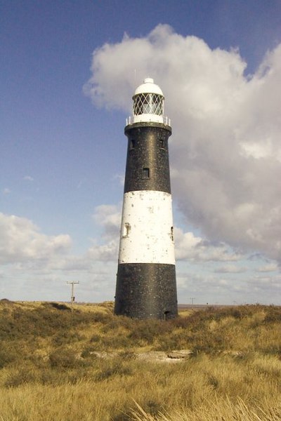 File:Spurn Head Light House - geograph.org.uk - 5397.jpg