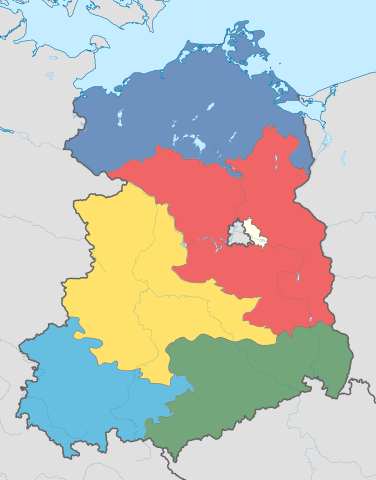 376px-States_in_German_Democratic_Republic_1949_-_1952_lightly_colored.svg.png