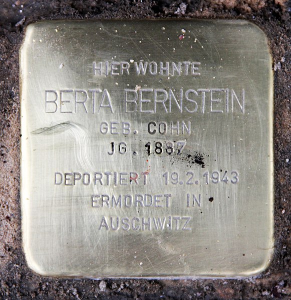 File:Stolperstein Cheruskerstr 33 (Schön) Berta Bernstein.jpg