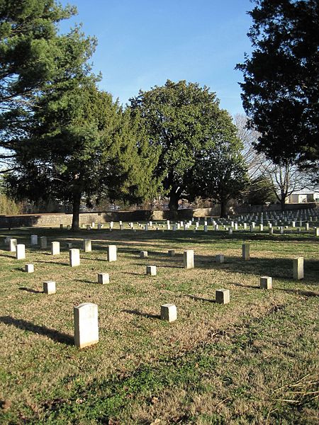 File:Stones River National Cemetery Murfreesboro TN 2013-12-27 022.jpg