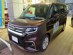 Suzuki SOLIO HYBRID MZ 2WD (5AA-MA37S-FBZB-JM) avant.jpg