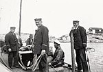 Sveriges första lotsbåt med motor, "Mulle" byggd 1905, på väg från Hävringe omkring 1920–1930-talet.