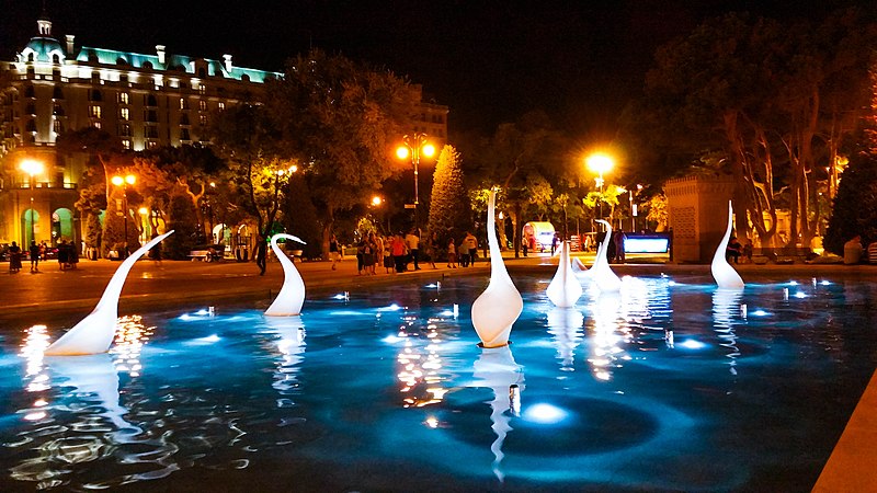 File:Swans fountain Baku.jpg