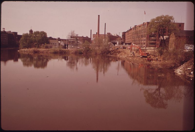 File:THE EPA WATER QUALITY OFFICE AND THE NEW HAMPSHIRE WATER SUPPLY AND POLLUTION CONTROL COMMISSION TOGETHER ARE... - NARA - 553352.jpg