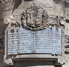 Texto da estatua a Rosalía. A Ferradura. Santiago de Compostela. Galiza 2013.jpg