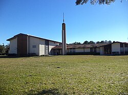 A meetinghouse in Macclenny, Florida The Church of Jesus Christ of Latter-day Saints, Macclenny.JPG