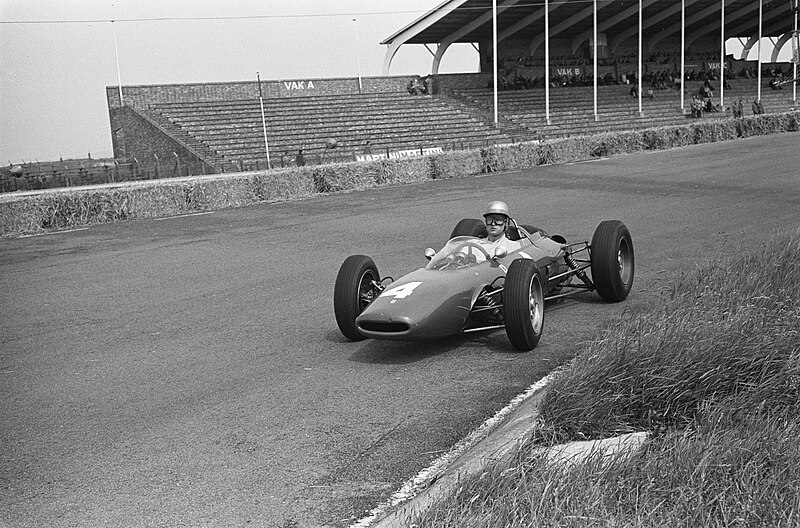 File:Training voor Grand Prix te Zandvoort begonnen Scarfiotti in zijn Ferrari in de, Bestanddeelnr 915-2839.jpg