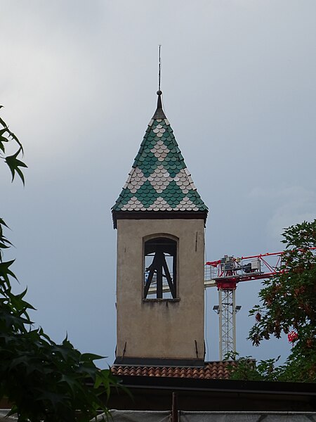 File:Trento, chiesa della Santissima Trinità - Campanile.jpg