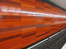 Wall tiles U-Bahnhof Wartenau 2.jpg