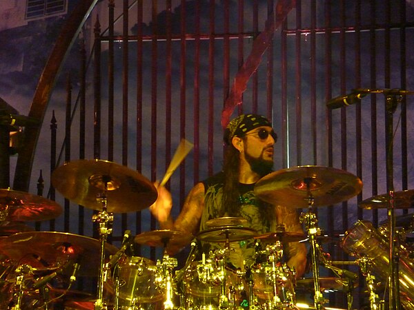 Portnoy with Avenged Sevenfold in 2010