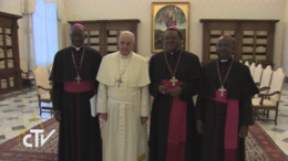 Visites ad limina de la conférence de Guinée en épiscopale 2014.png