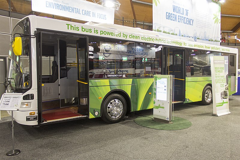 File:Volgren 'CR228L' bodied Volvo B5RHLE at the Australian Bus and Coach Show.jpg