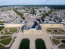 Vue aérienne du domaine de Versailles par ToucanWings - Creative Commons By Sa 3.0 - 073.jpg