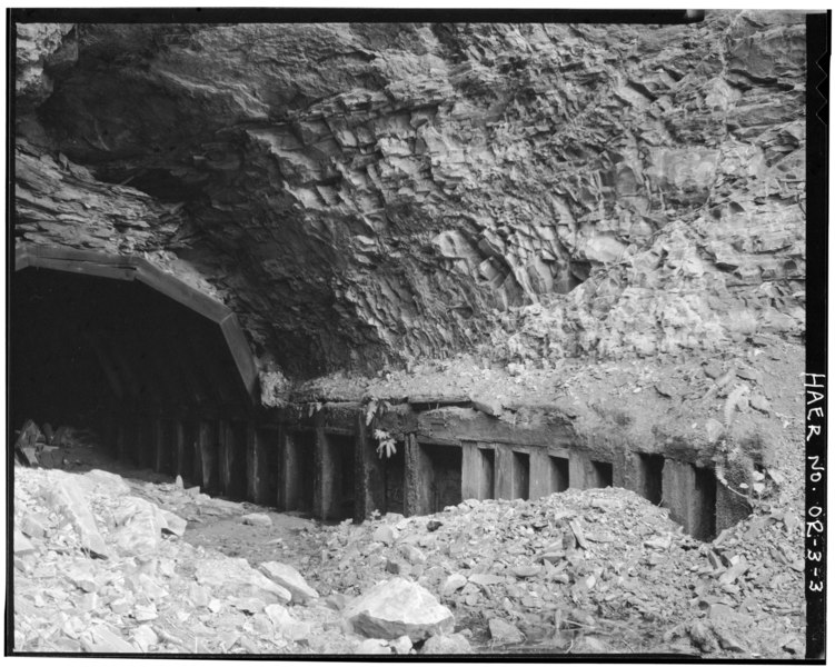 File:WESTERN PORTAL AND APPROACH, LOOKING SOUTHEAST - Portland and Southwestern Railroad Tunnel, Willamette Meridian, Chapman, Columbia County, OR HAER ORE,5-CHAP.V,1-3.tif