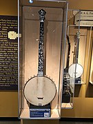 Washburn Presentation Banjo (Lyon & Healy) 1894, American Banjo Museum.jpg