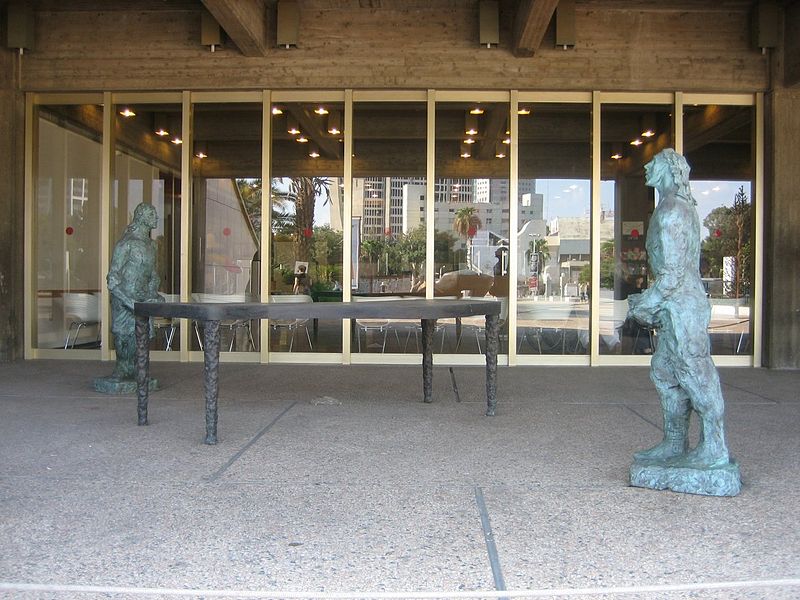 File:'Table of Peace', bronze sculpture by Sandro Chia (Italian), 2003, Tel Aviv Museum of Art, Tel Aviv, Israel.jpg