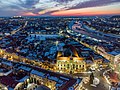 Вечірня панорама Мукачівської ратуші та міста
