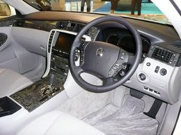 180Crowninterior.jpg