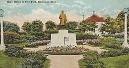 19557-N - Mayo Statue in City Park