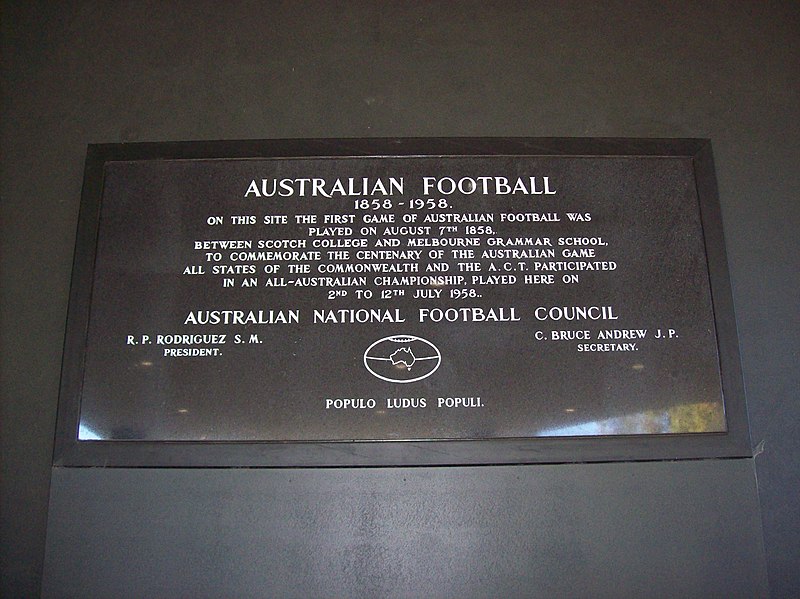 File:1958 Melbourne Carnival Plaque.jpg