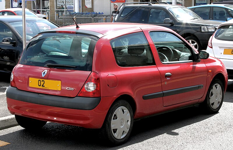 File:2002 Renault Clio Authentique 1.2 (Rear).jpg