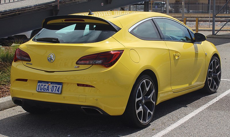 File:2015-2016 Holden Astra (PJ) VXR hatchback (2018-10-22) 02.jpg