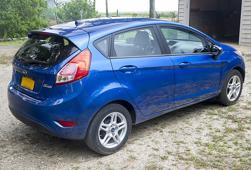 File:2018 Ford Fiesta SE hatchback in Blue, rear right.jpg